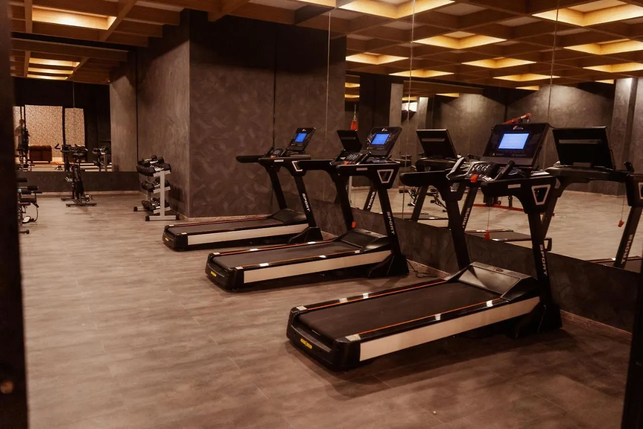 2Br With Fast Wifi Free Bikes, Rooftop, Pool, And Gym location